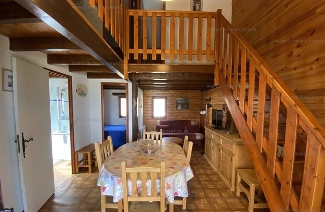 Chalet for 6 in Les Angles with garage and veranda