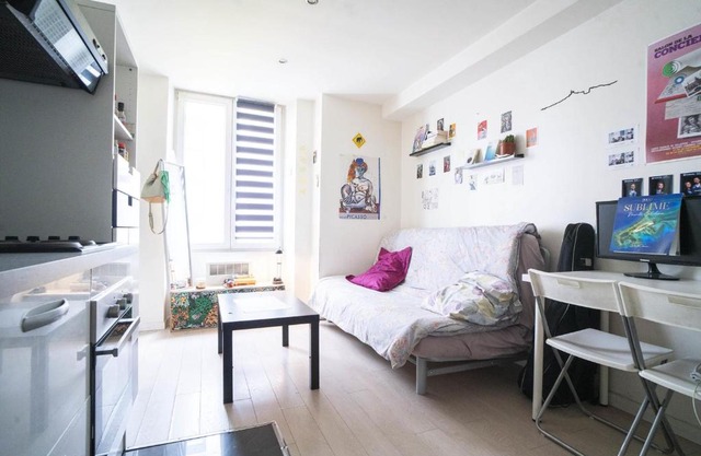 Charming apt in BELLEVILLE