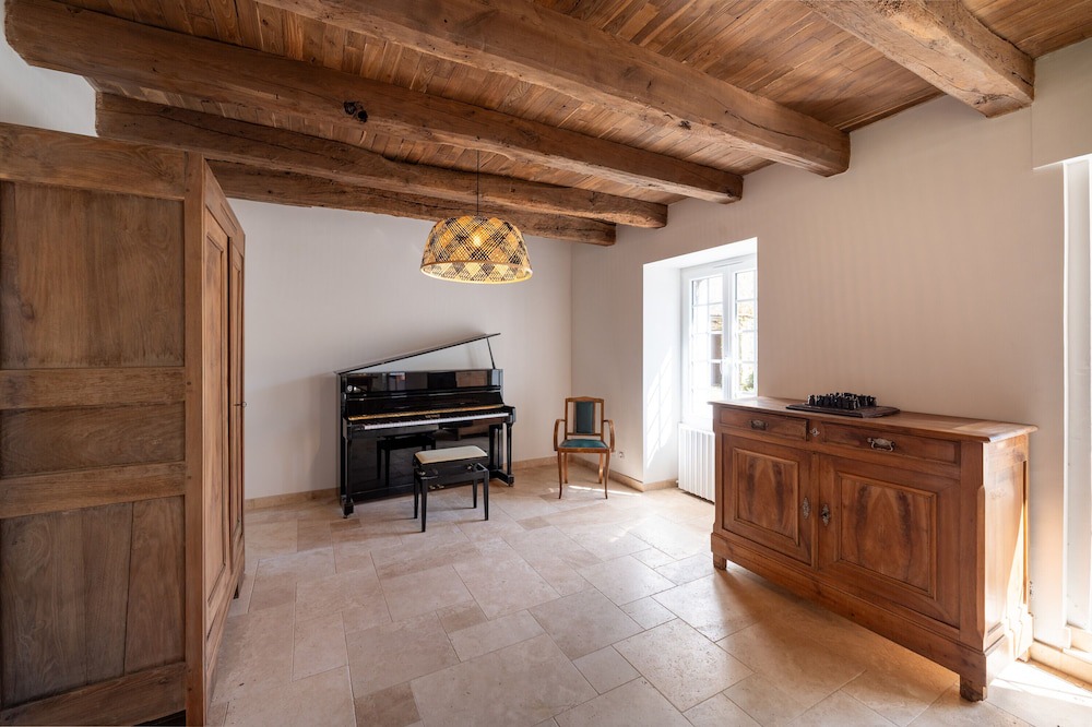 Limerzel House | Holiday Home 'Bois De Roz' with Private Terrace and Private Garden