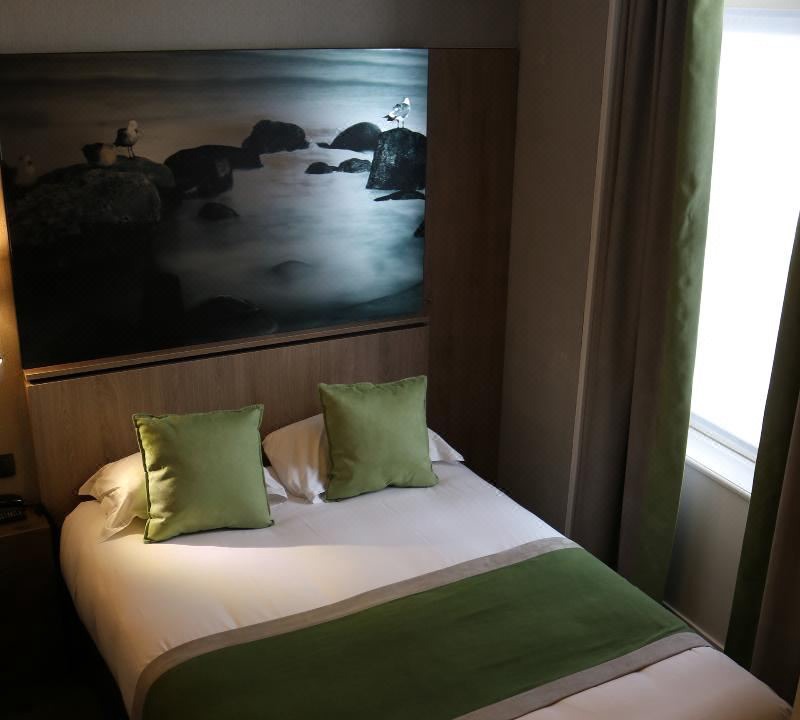 Photo of Bedroom in Le Mont-Saint-Michel