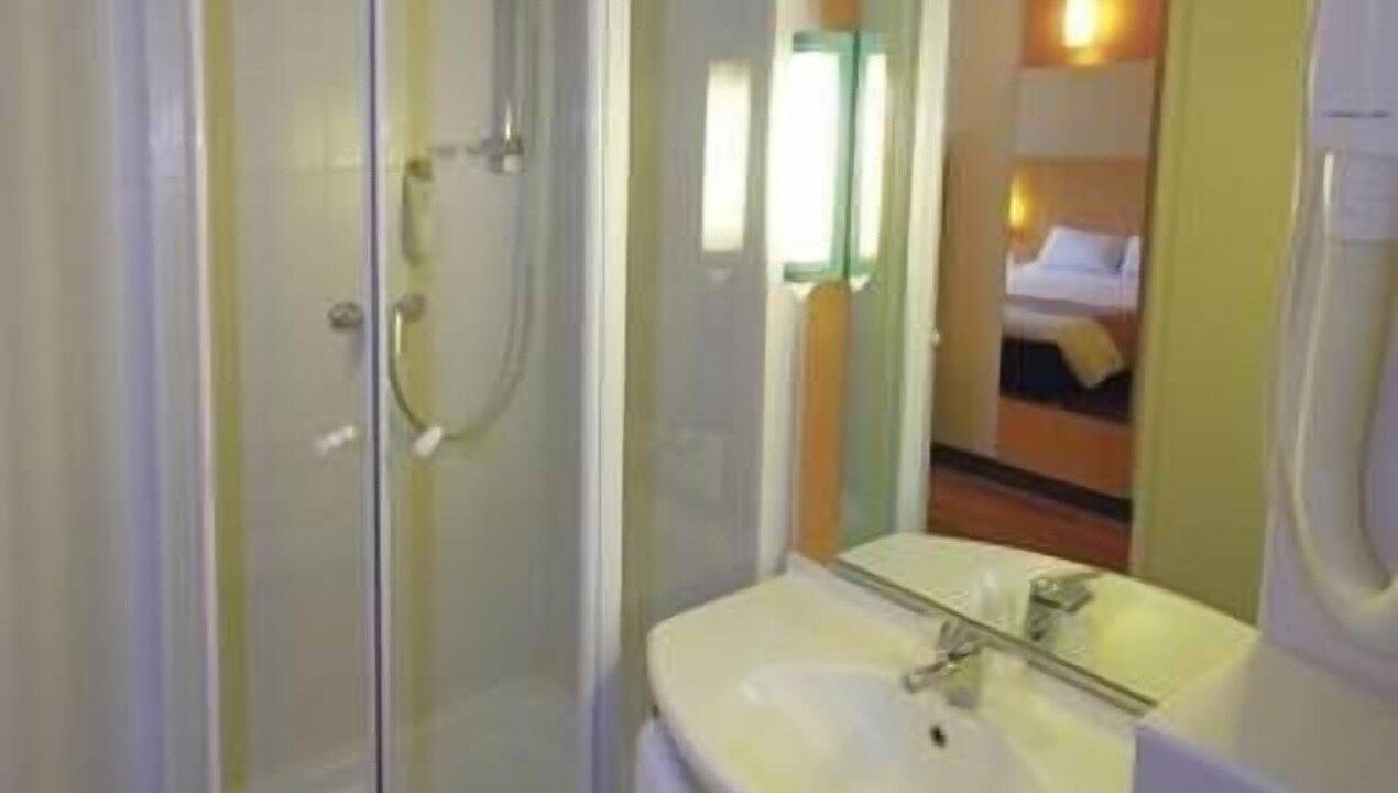 Photo of Bathroom in Secteur 1