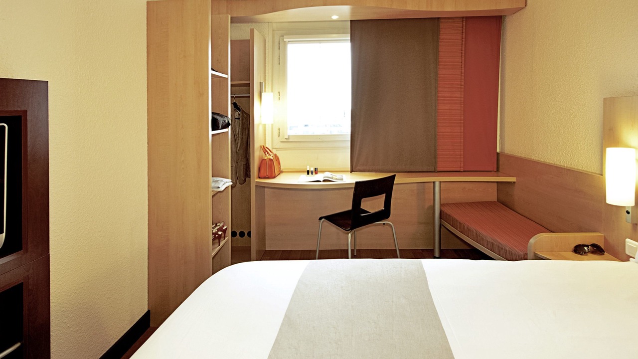 Photo of Bedroom in Nemours