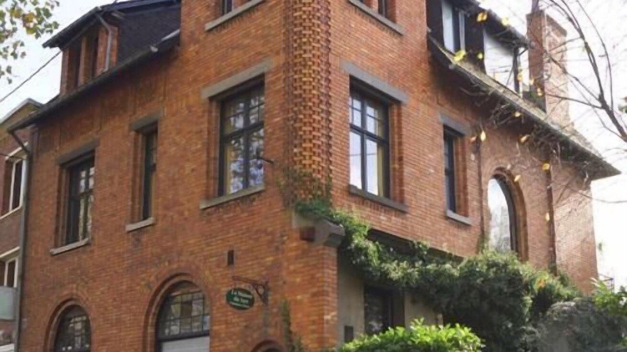 Photo of Buildings in Sart-Babylone
