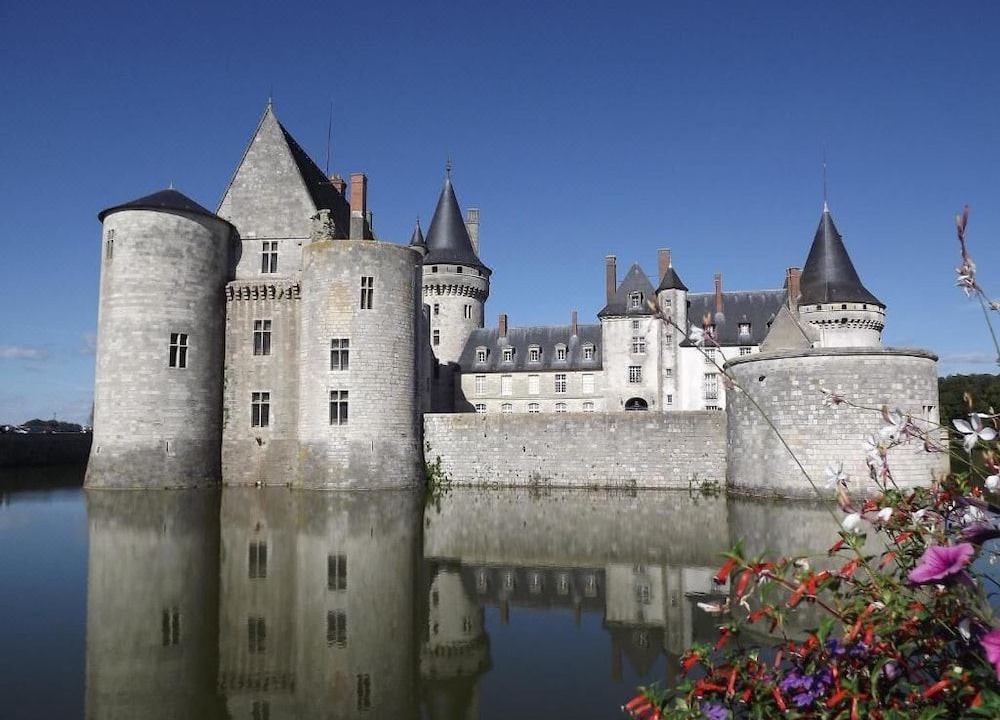 Photo of Buildings in Sully-sur-Loire
