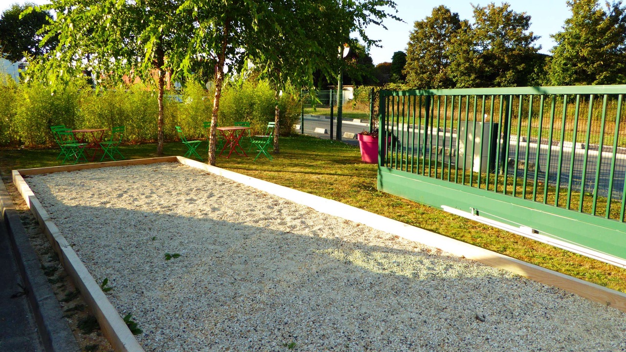 Photo of Others in Le Mesnil-Amelot