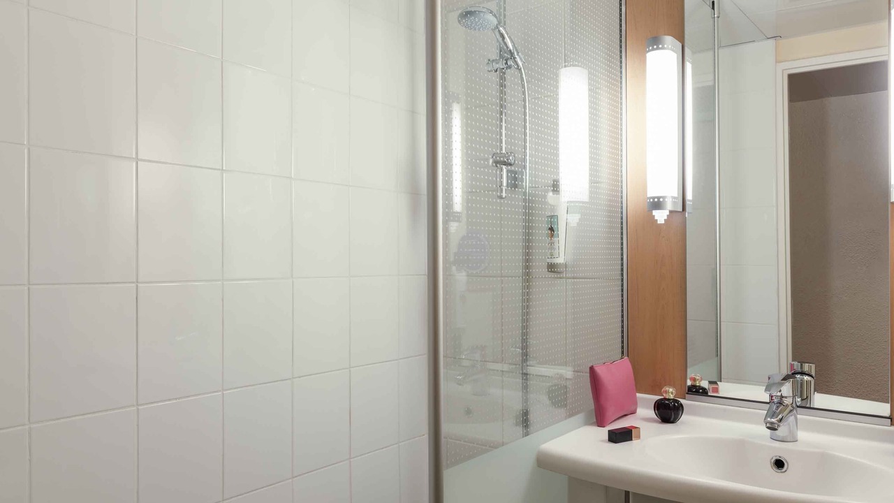 Photo of Bathroom in Rungis