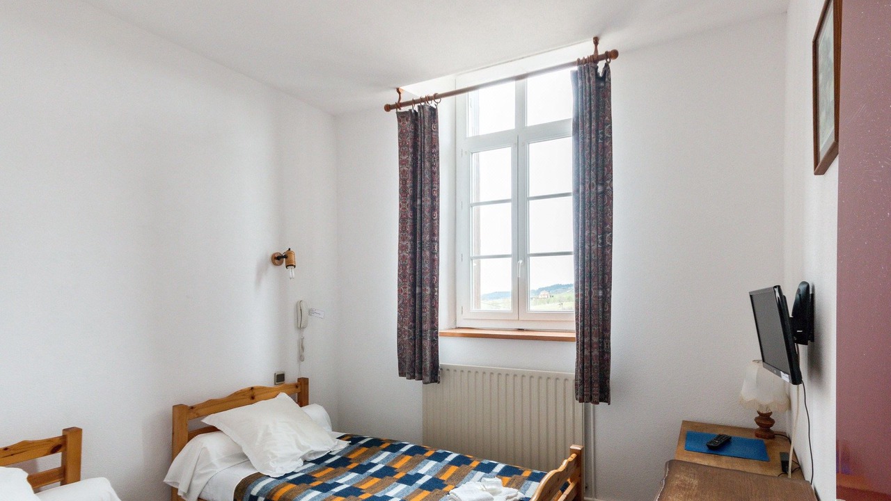 Photo of Bedroom in Saint-Haon