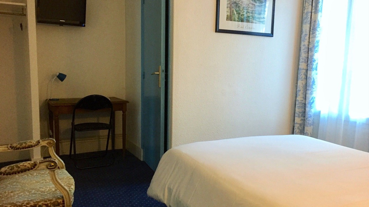 Photo of Bedroom in Nevers