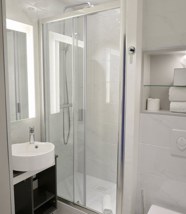 Photo of Bathroom in Crepy-en-Valois