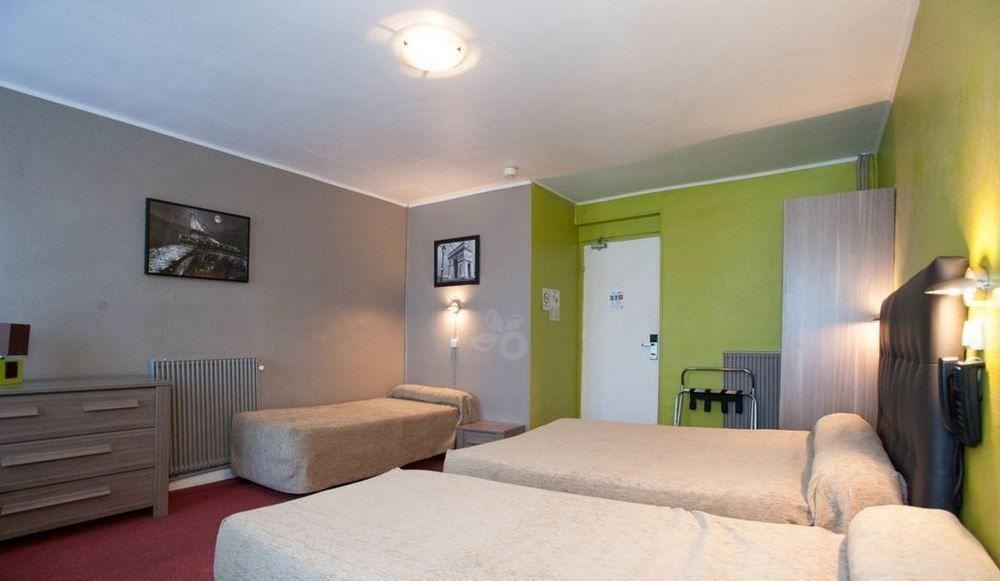 Photo of Bedroom in 10th Arrondissement