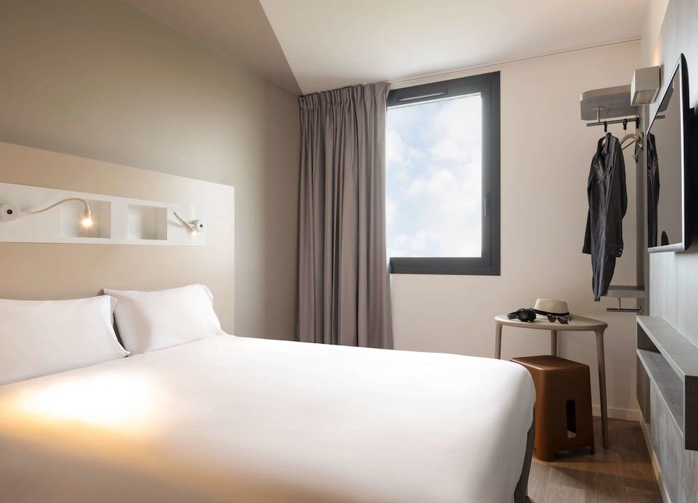 Photo of Bedroom in Gonesse