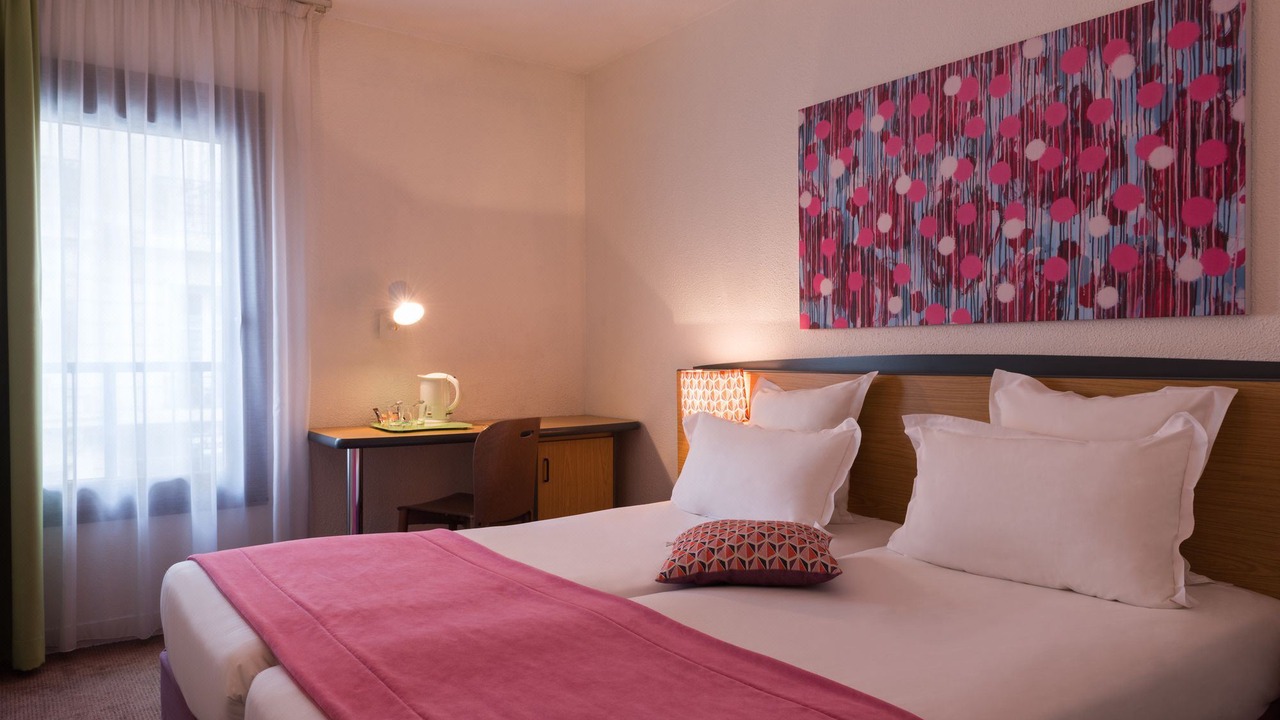 Photo of Bedroom in Hopital Saint-Louis