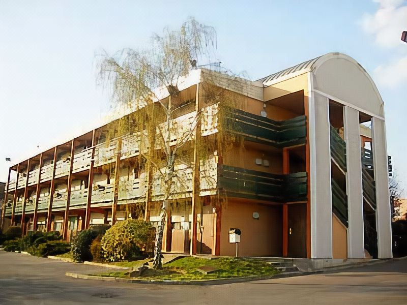 Photo of Buildings in Chelles