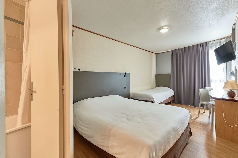 Photo of Bedroom in Nouan-sur-Loire