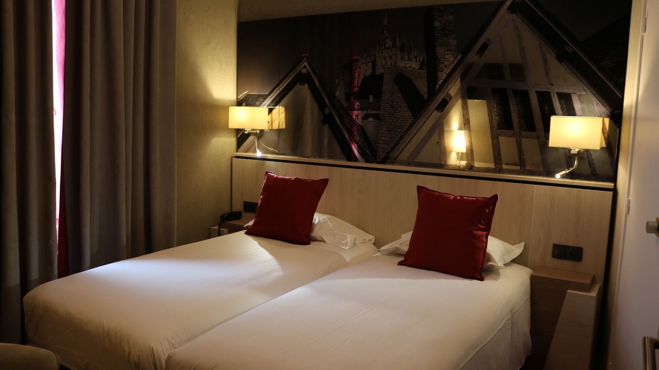 Photo of Bedroom in Le Mont-Saint-Michel