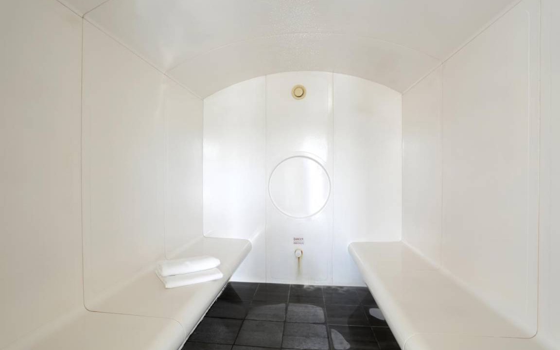 Photo of Bathroom in Pyrenees 2000
