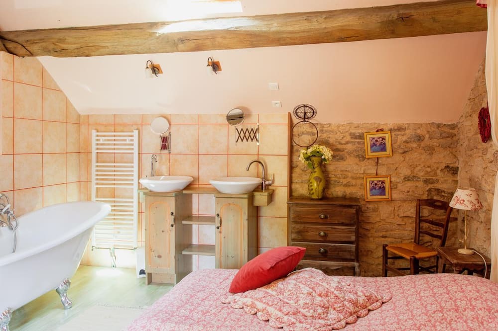 Photo of Bedroom in Antully