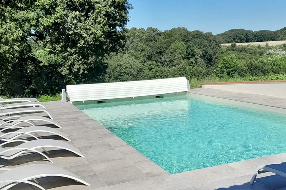 Photo of Outdoor in Sainte-Marie-de-Gosse
