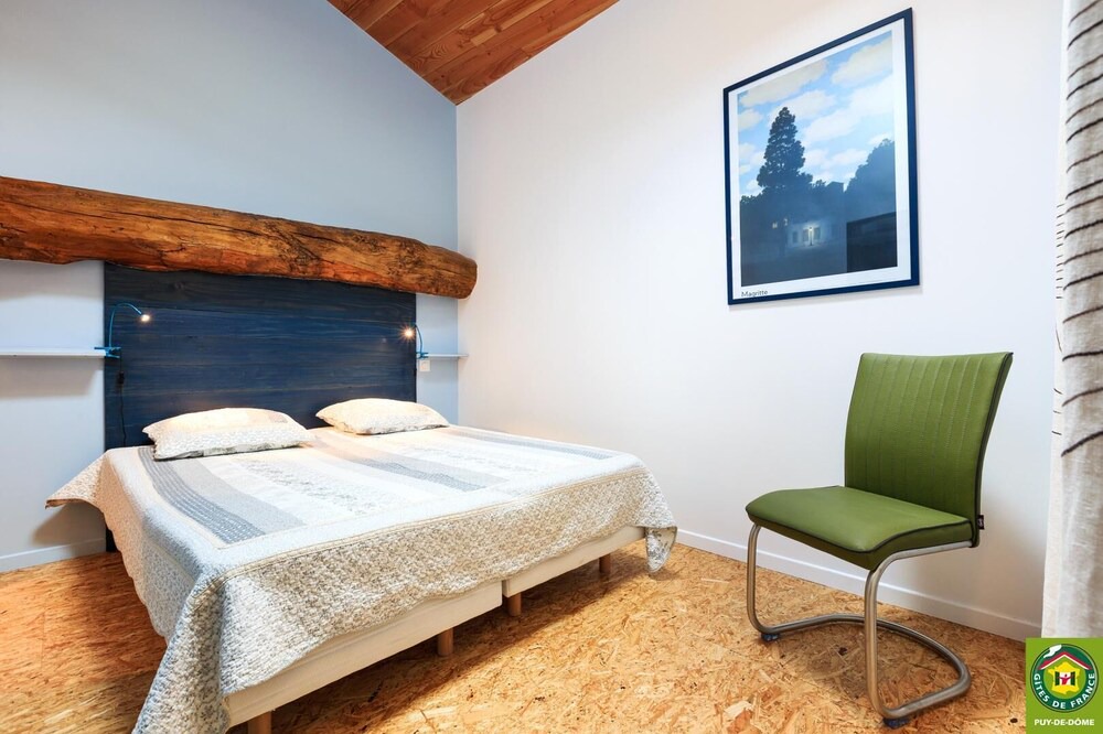 Photo of Bedroom in Orcet
