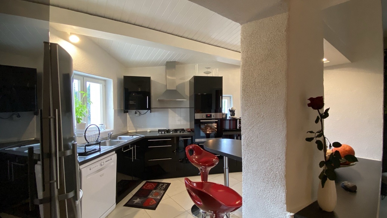 Photo of Kitchen in Saint-Clement-de-Riviere
