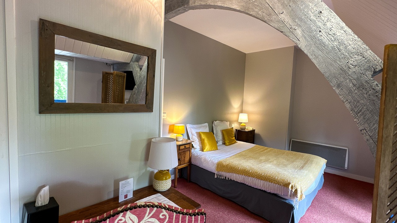 Photo of Bedroom in Lamballe