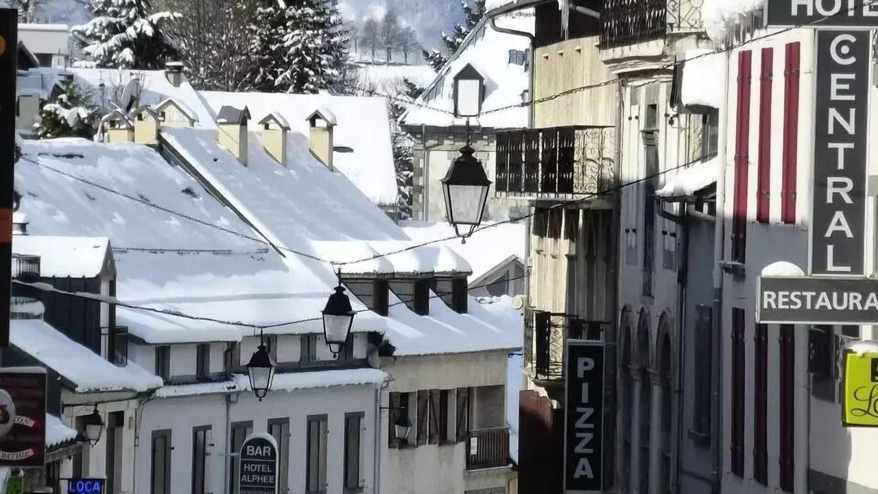 Photo of Outdoor in Sers