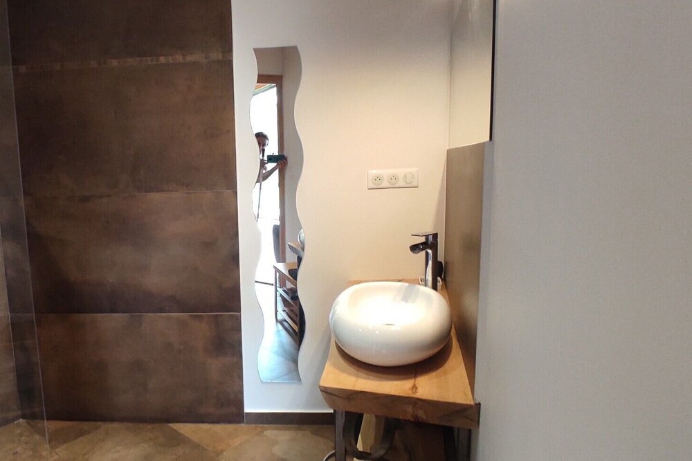 Photo of Bathroom in Queyrieres