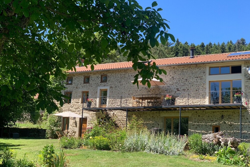 Photo of Outdoor in Saint-Vert