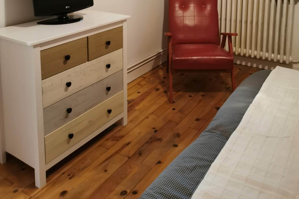 Photo of Bedroom in Lens-Lestang