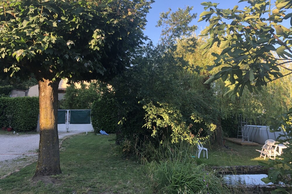 Photo of Outdoor in Lens-Lestang