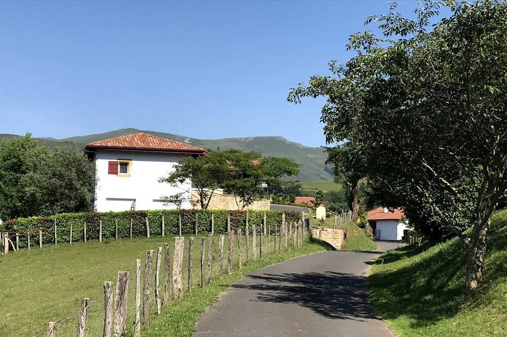 Photo of Outdoor in Osses