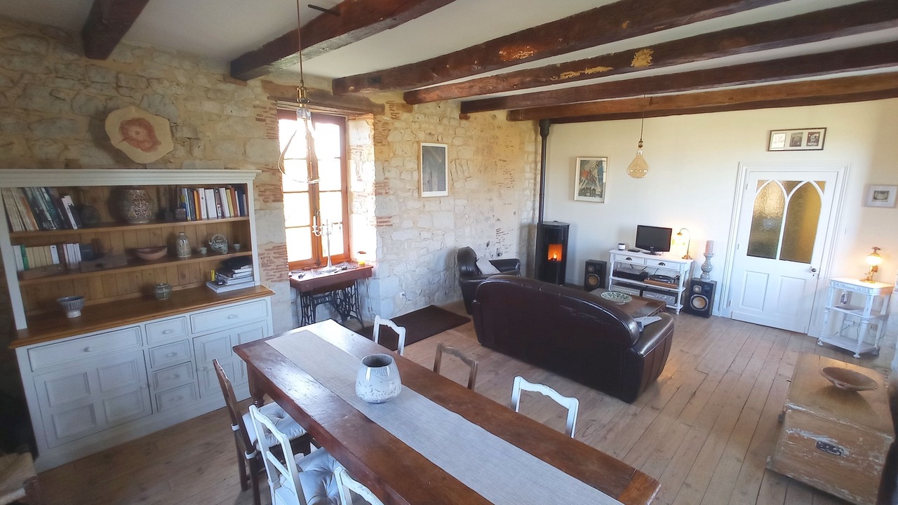Photo of Others in Mauroux