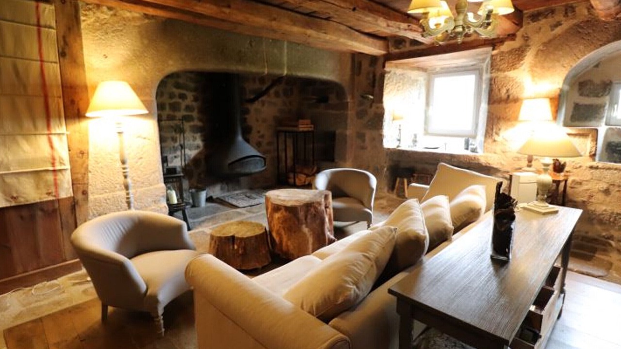Photo of Livingroom in Saint-Remy-de-Chaudes-Aigues