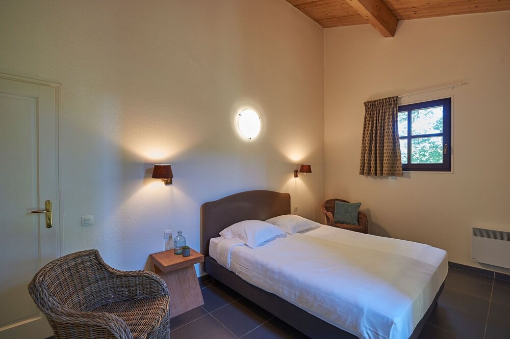 Photo of Bedroom in Salles