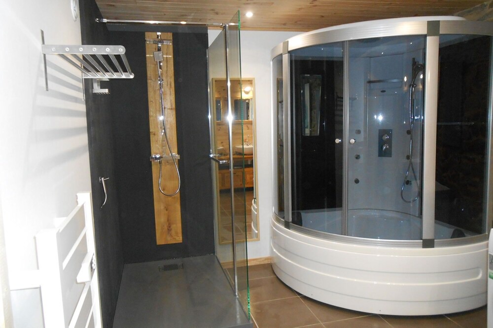Photo of Bathroom in Ayguatebia-Talau