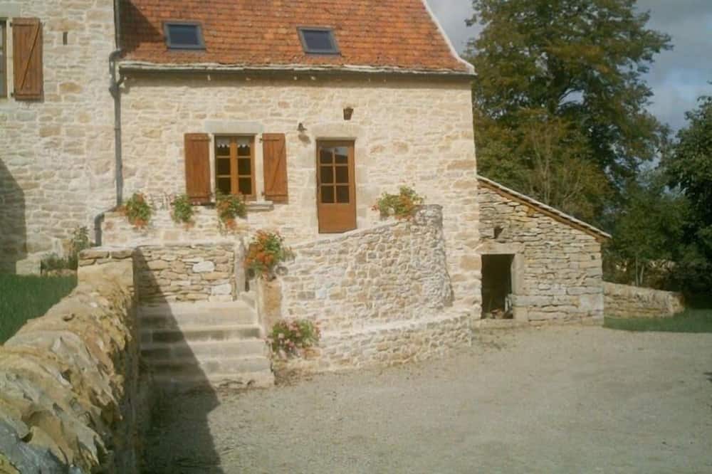 Photo of Outdoor in Martiel