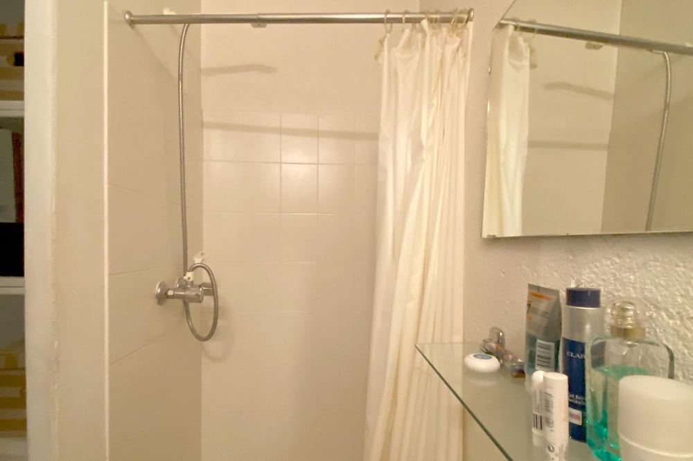 Photo of Bathroom in Castelnou