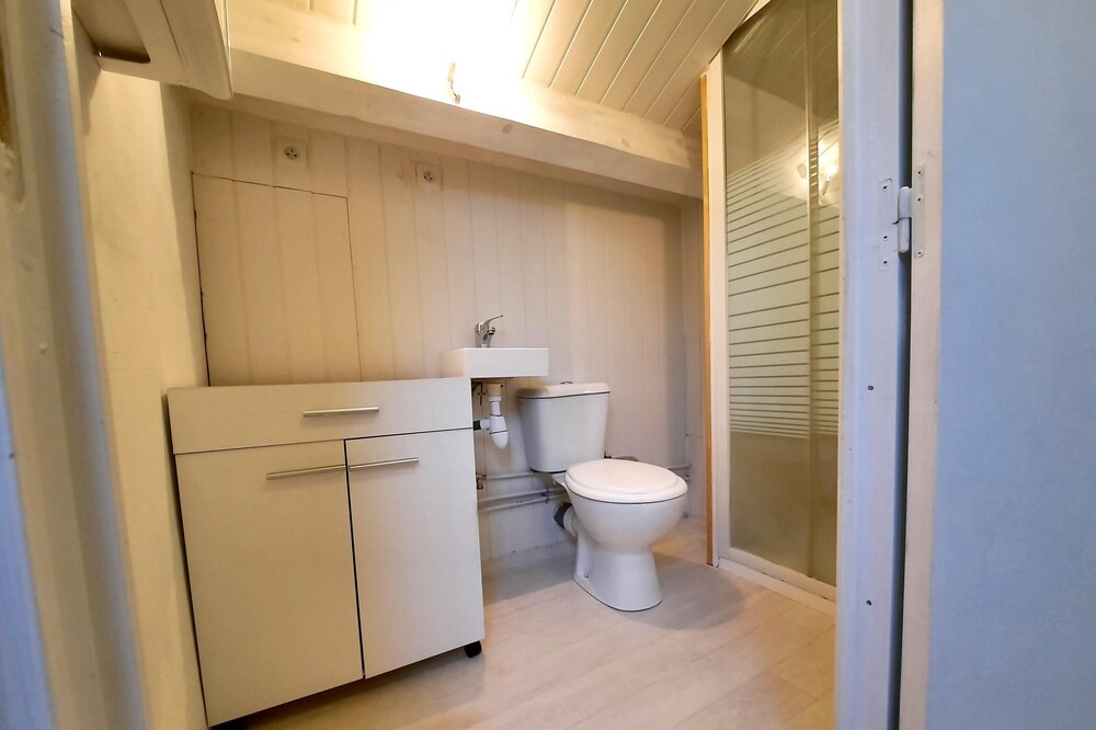 Photo of Bathroom in Le Puy-en-Velay