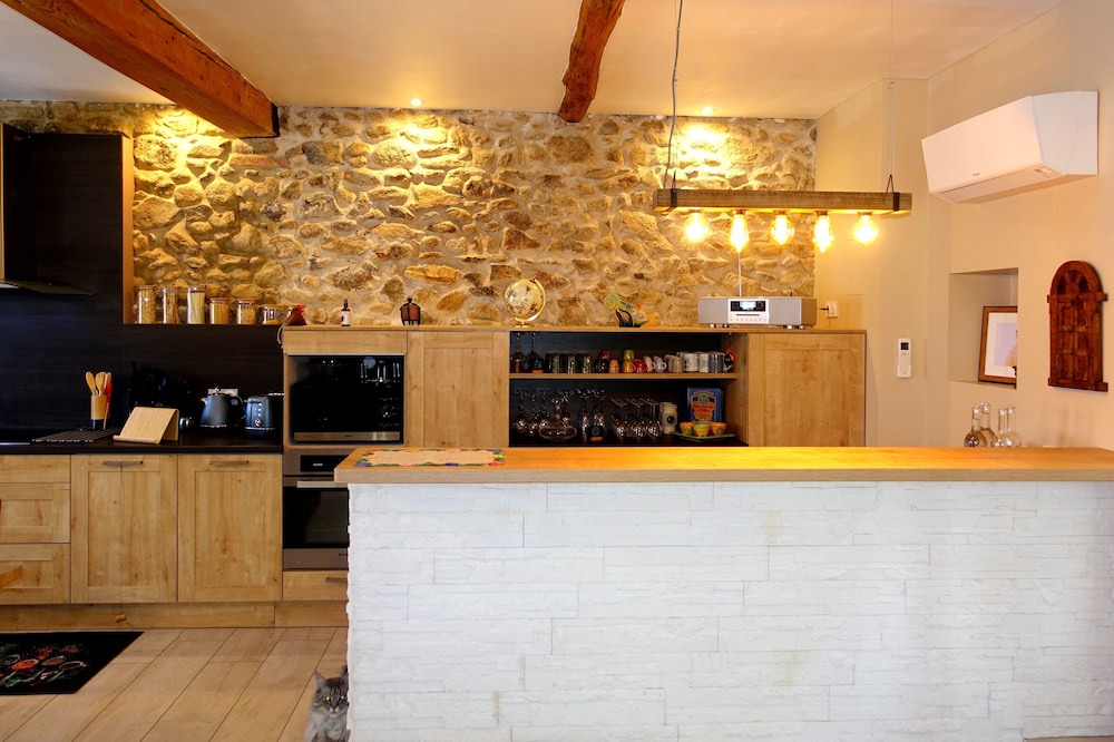 Photo of Others in Laroque-des-Alberes