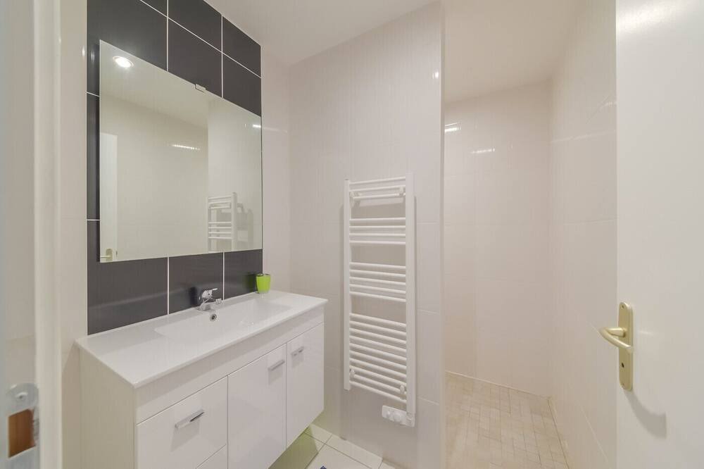 Photo of Bathroom in Sulniac