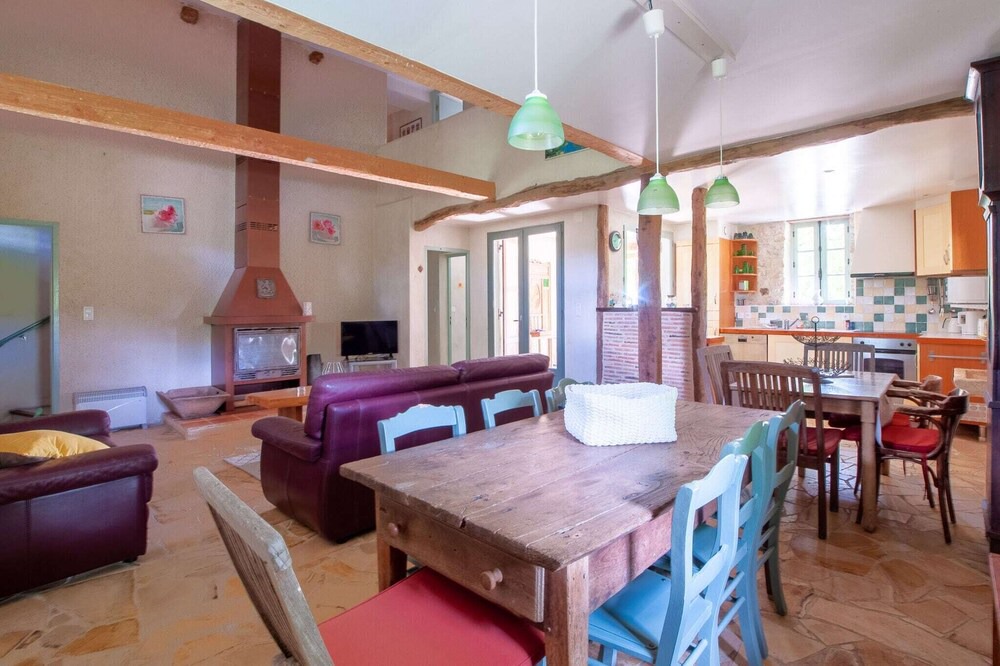 Photo of Livingroom in Degagnac