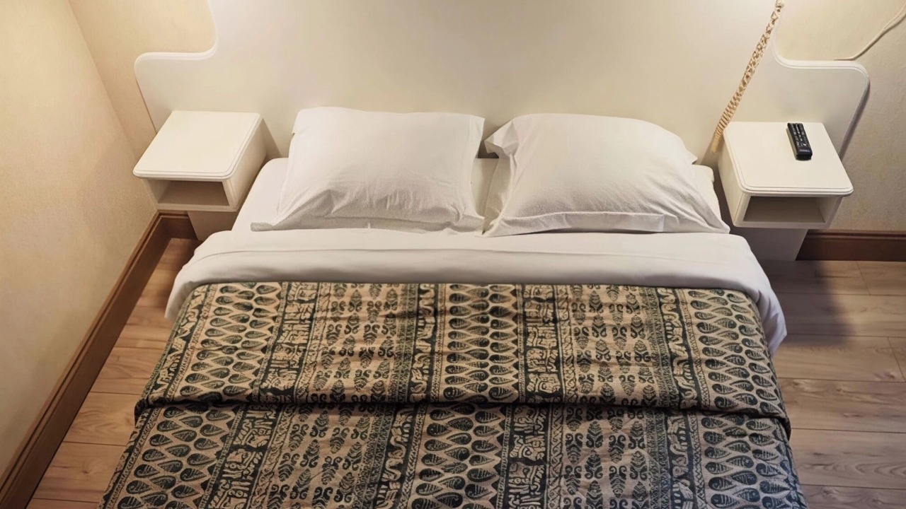 Photo of Bedroom in Pontorson