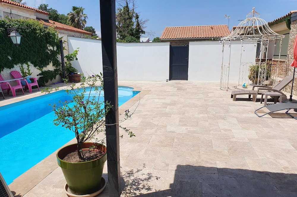 Photo of Others in Canohes