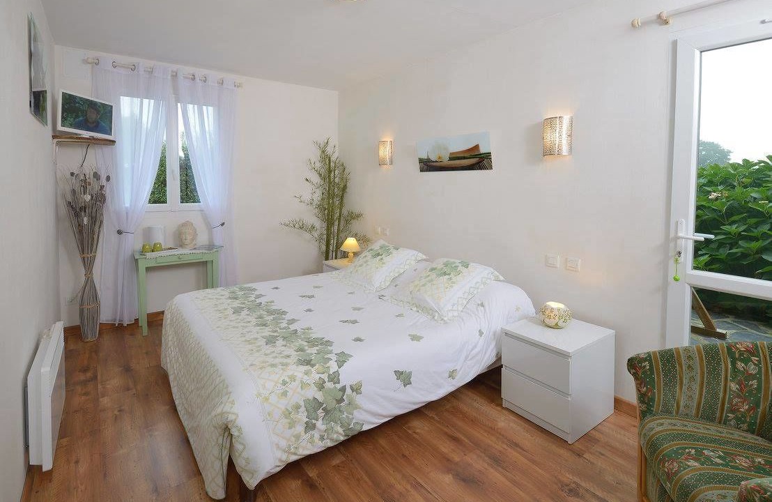 Photo of Bedroom in Sainte-Gemme-d'Andigne