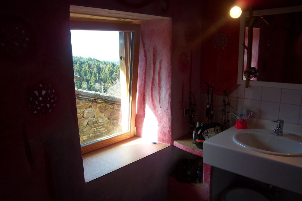 Photo of Bathroom in Champagnac-le-Vieux