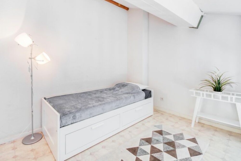 Photo of Bedroom in La Jetee