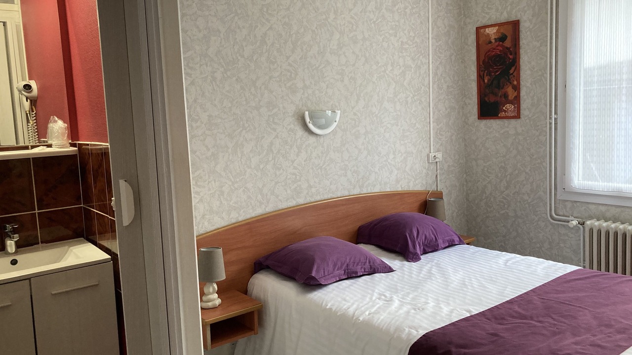 Photo of Bedroom in Nevers