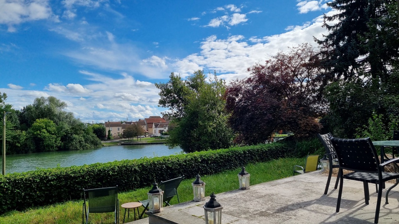 Photo of Patio Balcony in Montereau-Fault-Yonne