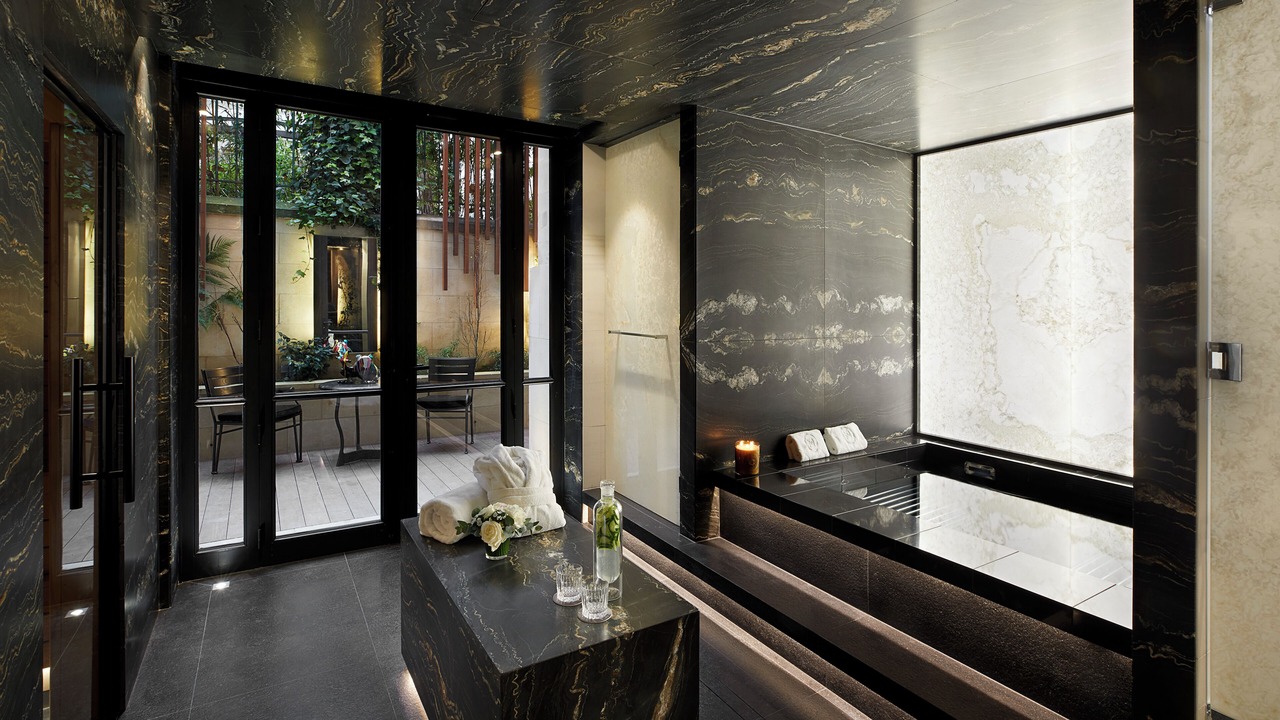Photo of Bedroom in Champs-Elysees