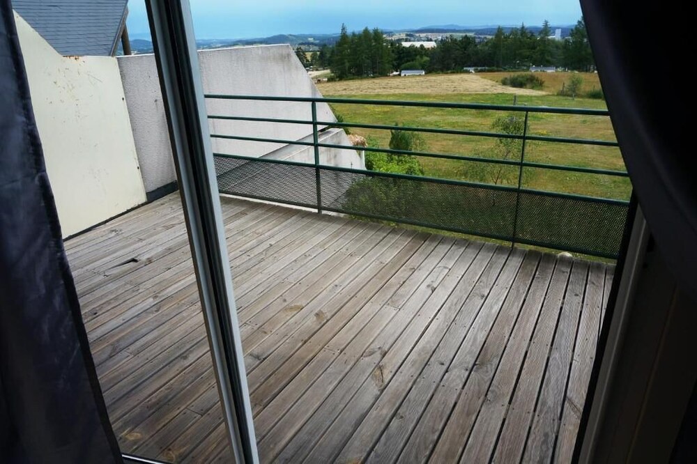 Photo of Patio Balcony in Saint-Chely-d'Apcher